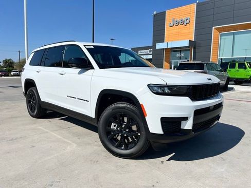 New 2025 Jeep Grand Cherokee L Altitude image 1