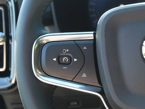 New 2026 Volvo XC40 B5 Ultra w/ Climate Package image 17