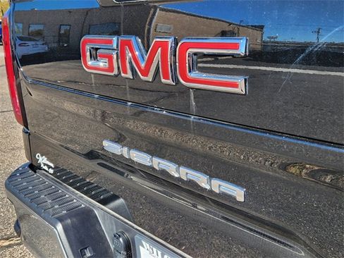 Used 2024 GMC Sierra 1500 SLT image 15