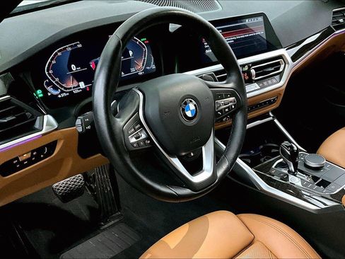 Used 2022 BMW 330i xDrive Sedan w/ Driving Assistance Package image 12