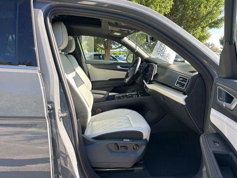 New 2026 Volkswagen Atlas Cross Sport SEL Premium R-Line AWD/4WD image 41
