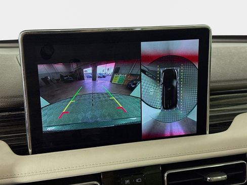 Used 2023 Lincoln Aviator Black Label w/ Dynamic Handling Package image 18