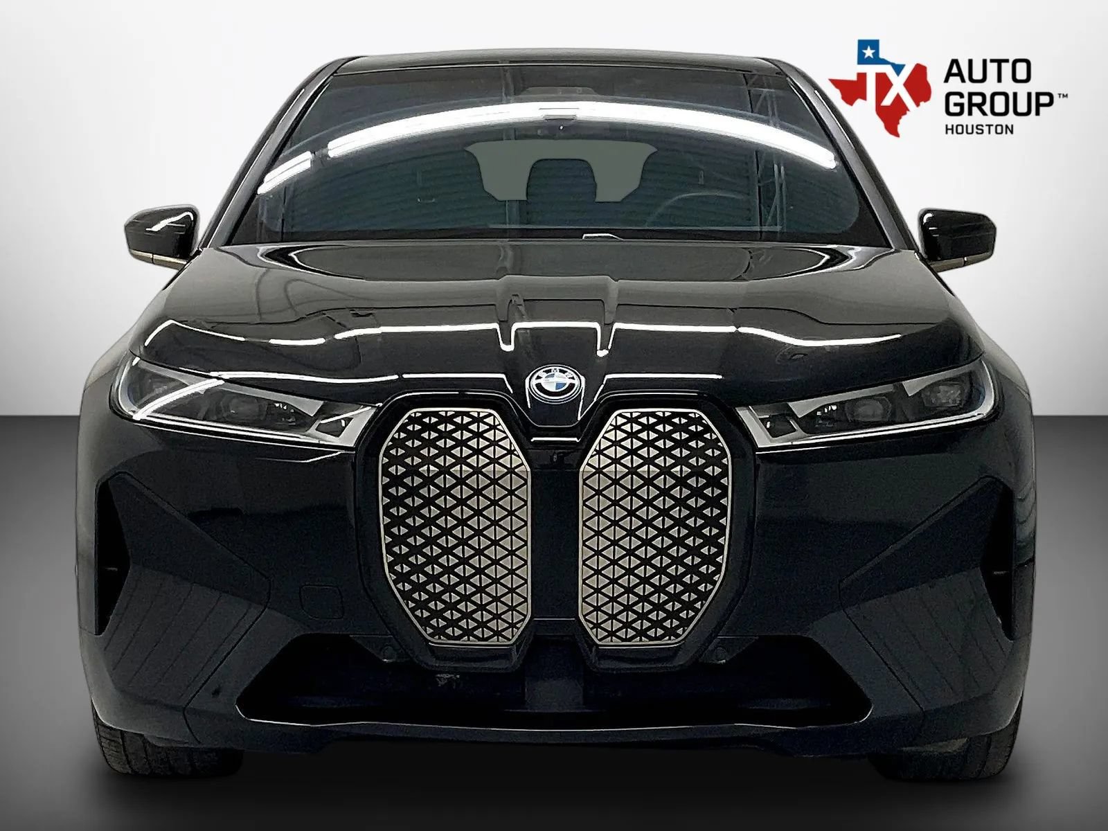 Used 2023 BMW iX M60 w/ Executive Package AWD/4WD image 6