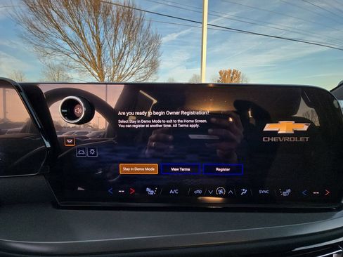 New 2026 Chevrolet Traverse LT image 21