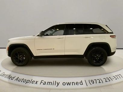 Used 2024 Jeep Grand Cherokee Altitude