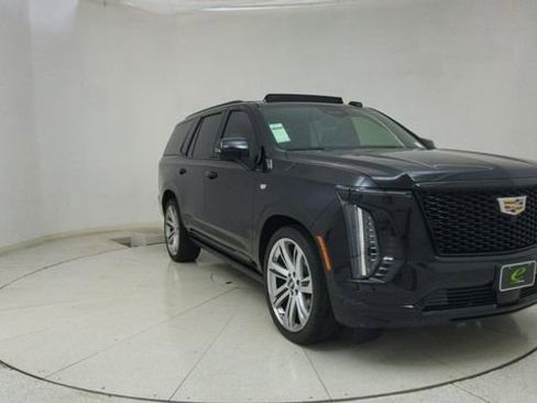 Used 2025 Cadillac Escalade Sport w/ Touring Package image 74