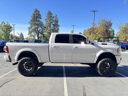 Used 2022 RAM 3500 Laramie AWD/4WD image 6