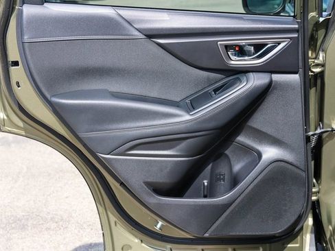 Used 2024 Subaru Forester Premium image 12