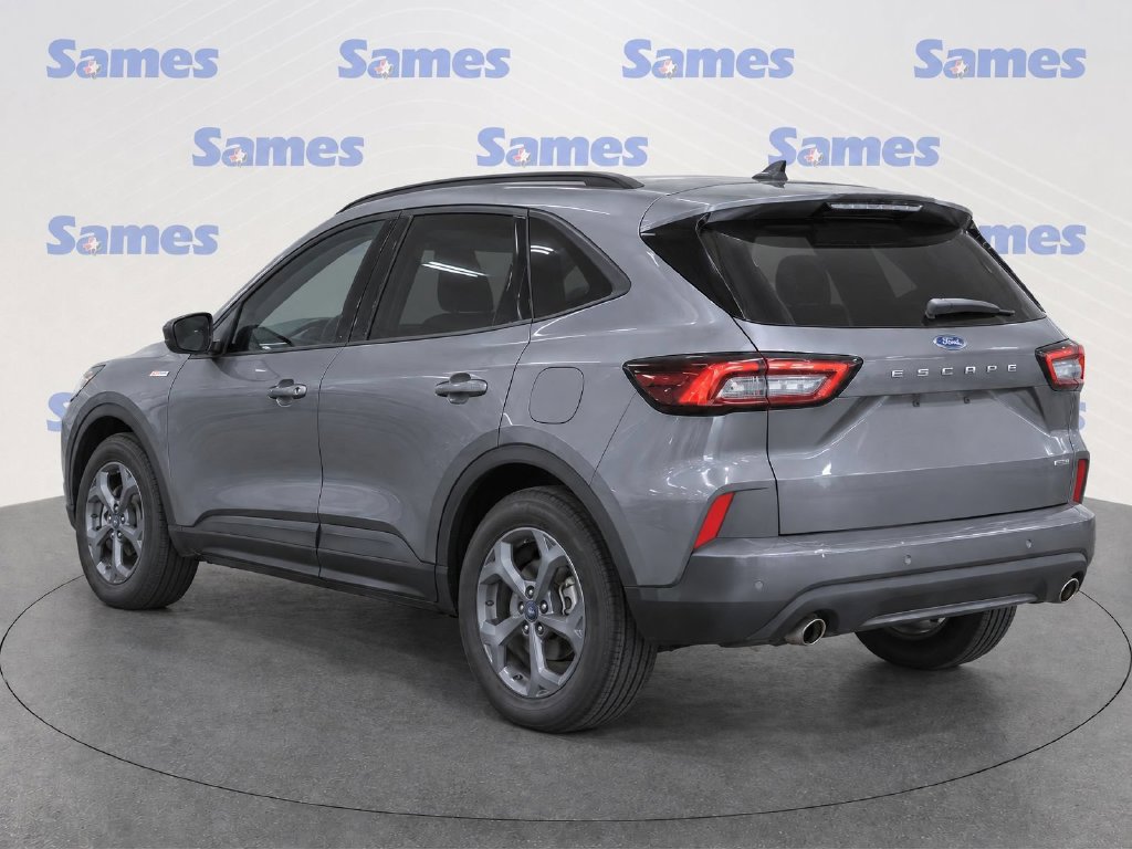Used 2024 Ford Escape ST-Line w/ Tech Pack #1 FWD image 4