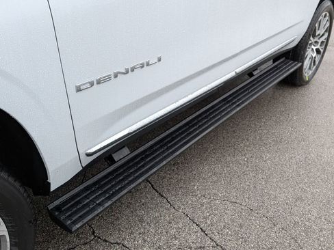 New 2026 GMC Yukon XL Denali w/ Denali Reserve Package image 7