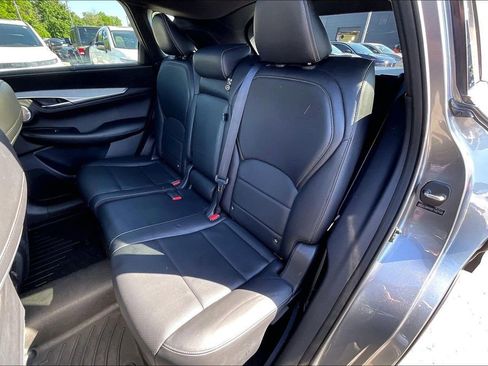 Used 2019 INFINITI QX50 Essential w/ Sensory Package AWD/4WD image 36