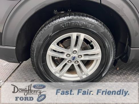 Used 2023 Ford Explorer XLT w/ Equipment Group 202A image 15