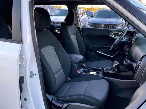 Certified 2023 Kia Soul EX image 8