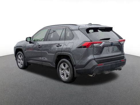 Used 2023 Toyota RAV4 XLE image 4