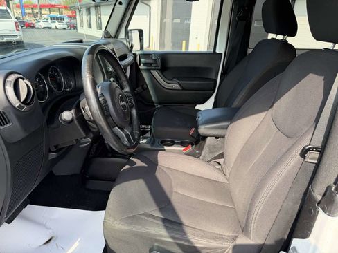 Used 2014 Jeep Wrangler Sport AWD/4WD image 10