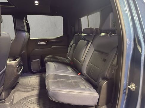 Used 2024 Chevrolet Silverado 1500 High Country w/ High Country Premium Package AWD/4WD image 34