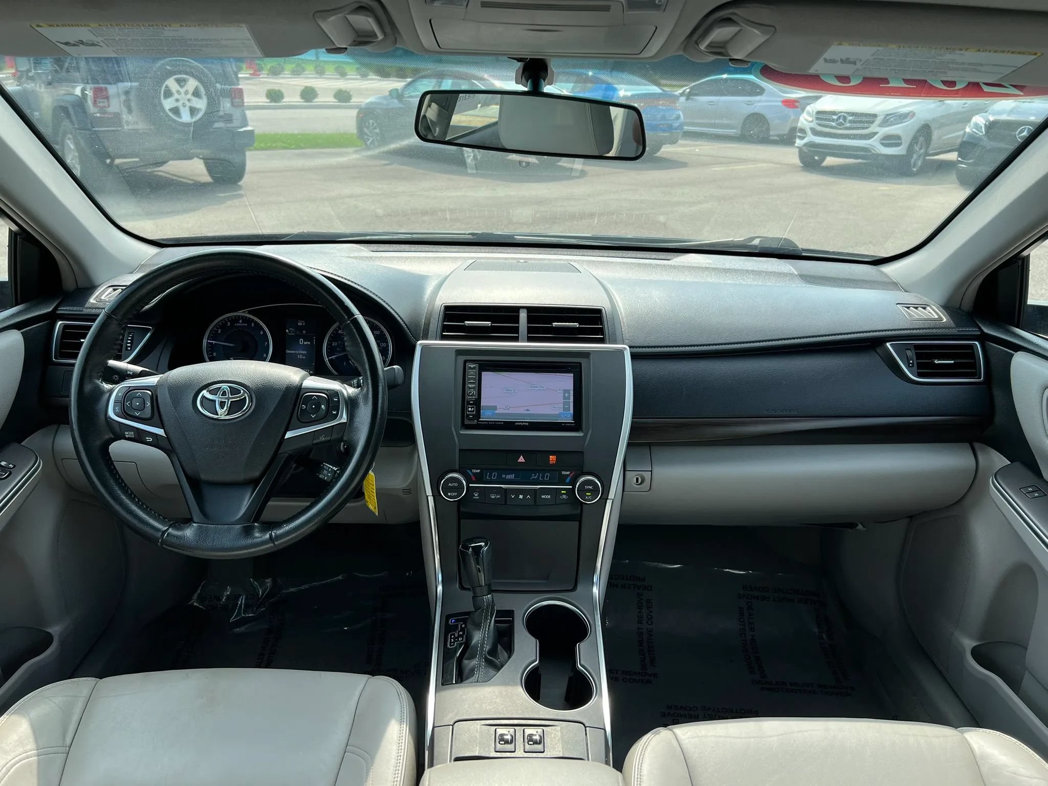 Used 2016 Toyota Camry XLE w/ Protection Package (Q2) FWD image 14