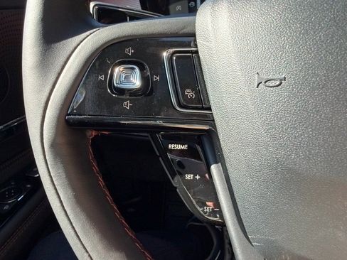 New 2025 Lincoln Corsair Reserve image 26