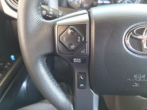 Used 2021 Toyota Tacoma TRD Sport image 48