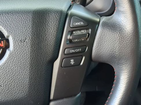 Used 2020 Nissan Titan PRO-4X w/ Pro-4x Convenience Package image 27