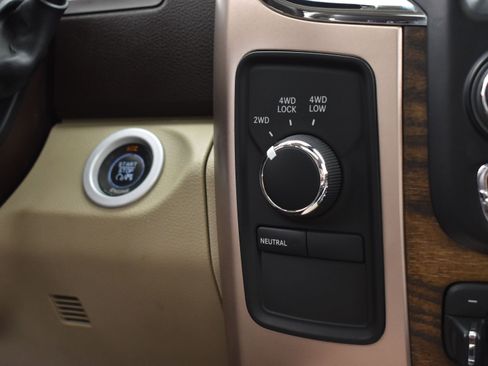 Used 2014 RAM 2500 Longhorn image 37