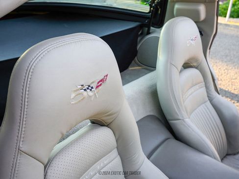 Used 2003 Chevrolet Corvette 50th Anniversary Edition w/ Preferred Equipment Group image 57