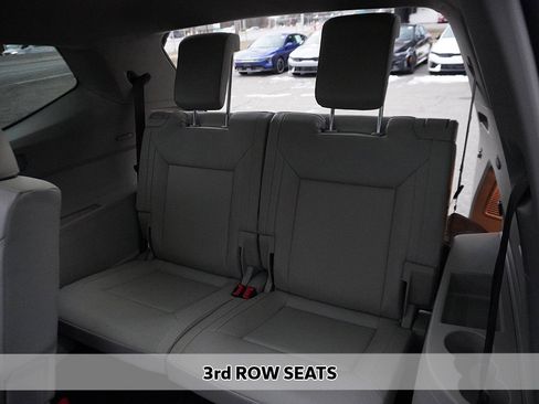 Used 2021 Volkswagen Atlas SE w/ Panoramic Sunroof Package image 9