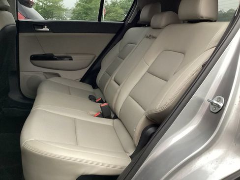 Used 2020 Kia Sportage EX AWD/4WD image 15