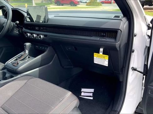 Used 2026 Honda CR-V Sport image 16