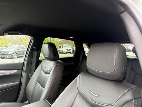 Certified 2023 Cadillac XT5 Luxury AWD/4WD image 2