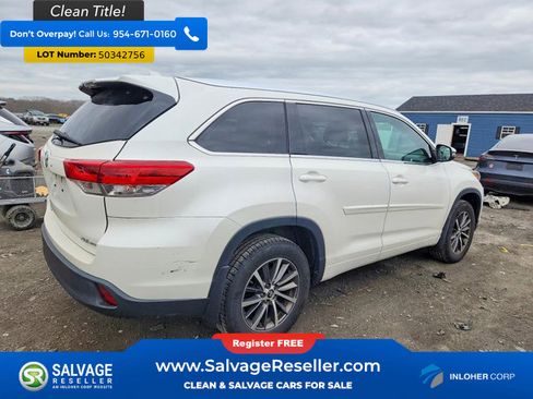 Used 2018 Toyota Highlander XLE AWD/4WD image 4