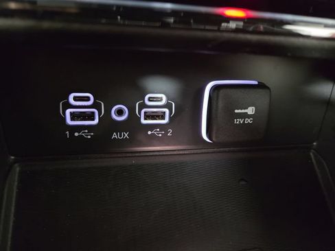 Used 2024 Jeep Grand Cherokee L Altitude AWD/4WD image 29