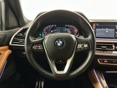 Certified 2022 BMW X5 xDrive40i w/ Parking Assistance Package AWD/4WD image 16