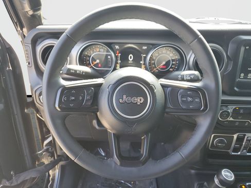 Used 2023 Jeep Gladiator Sport AWD/4WD image 26