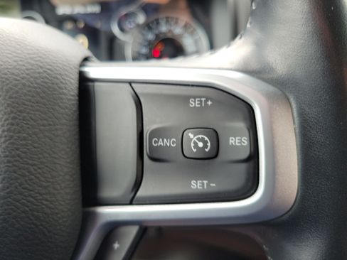 Used 2023 RAM 1500 Big Horn AWD/4WD image 18