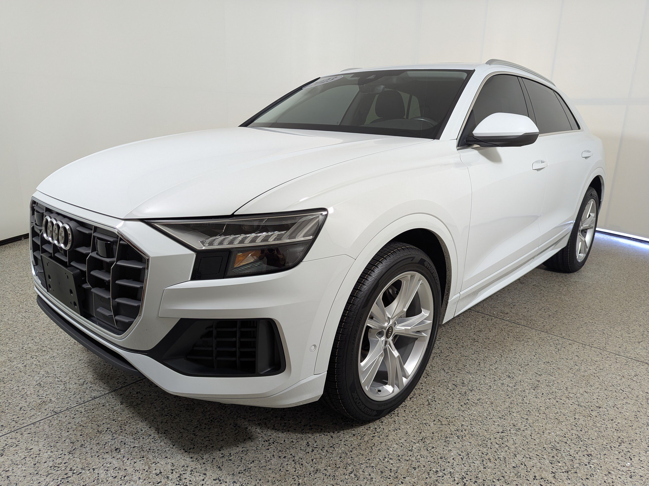 Certified 2023 Audi Q8 Premium w/ Convenience Package AWD/4WD image 3