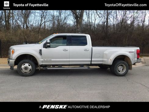 Used 2017 Ford F350 Lariat w/ Lariat Ultimate Package image 2
