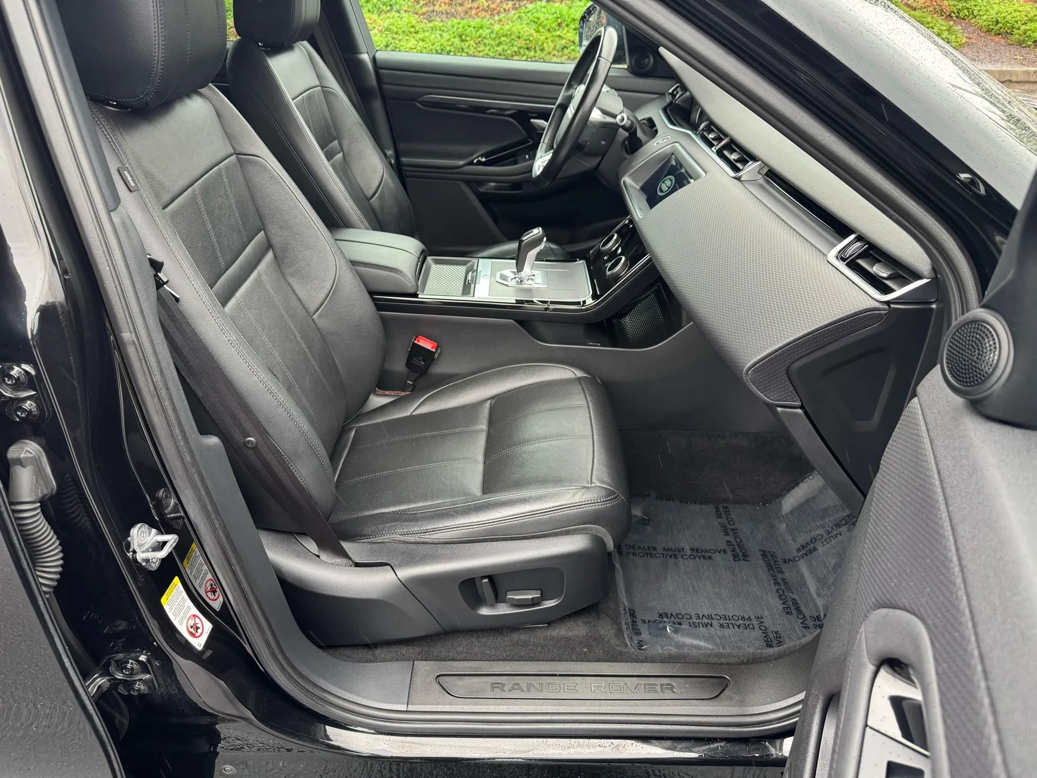 Used 2020 Land Rover Range Rover Evoque S AWD/4WD image 24