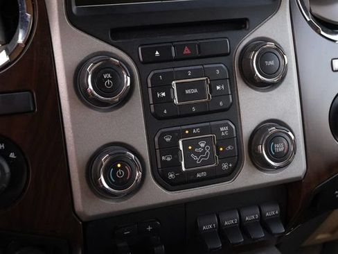 Used 2016 Ford F250 Lariat w/ Chrome Package AWD/4WD image 18