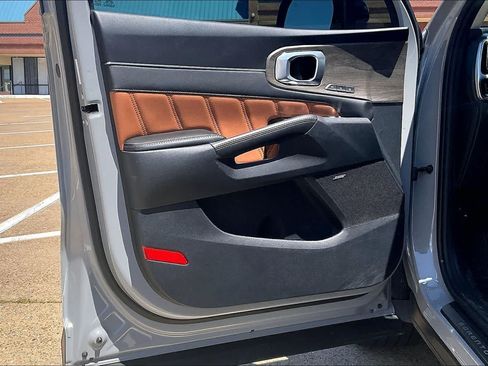 Used 2023 Kia Sorento SX Prestige AWD/4WD image 26