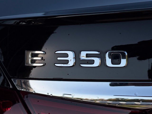 Used 2021 Mercedes-Benz E 350 4MATIC Sedan image 9