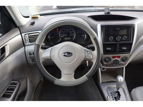 Used 2010 Subaru Forester 2.5X image 9