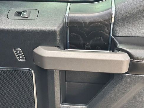 Used 2018 Ford F150 Platinum w/ Equipment Group 701A Luxury image 26