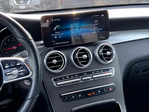 Used 2022 Mercedes-Benz GLC 300 4MATIC image 6