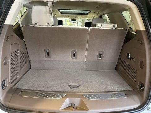 Used 2024 GMC Yukon Denali w/ Advanced Technology Package image 23