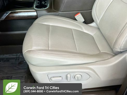 Used 2019 GMC Sierra 1500 SLT w/ SLT Premium Plus Package image 22