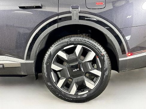 New 2027 Kia Telluride S image 10