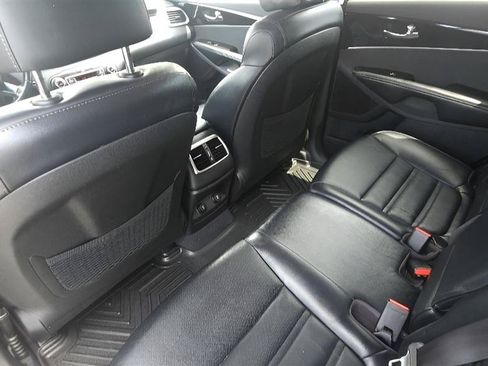 Used 2019 Kia Sorento EX AWD/4WD image 21