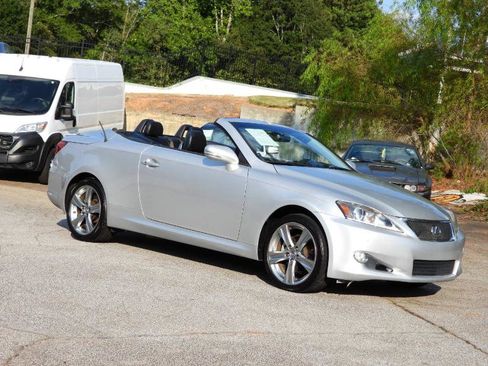 Used 2012 Lexus IS 250C image 21
