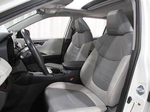 Used 2020 Toyota RAV4 Limited w/ Limited Grade Weather Package image 5